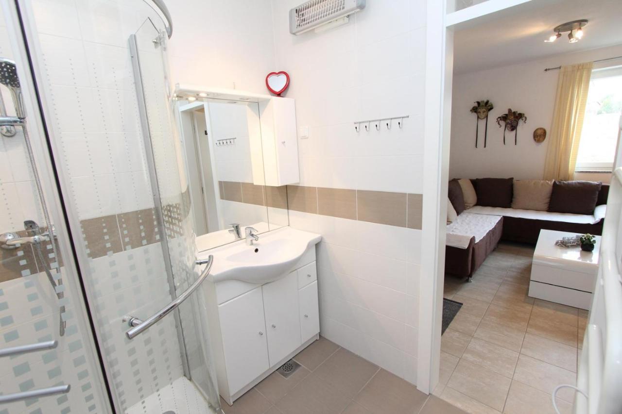Apartment Adi Rovinj Exterior foto